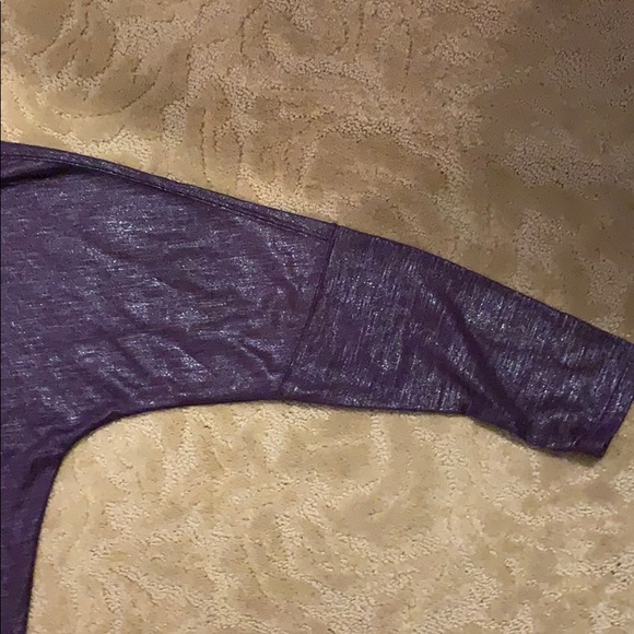 Metallic Lounge Top - Picture 4 of 9